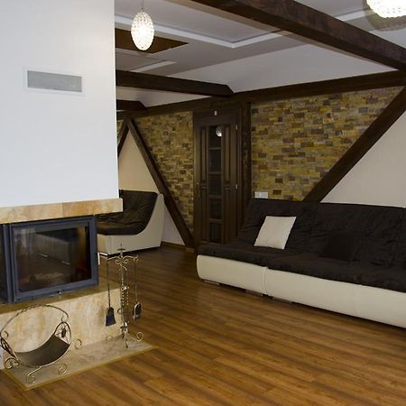 Liubava Hotel Polyana  Bagian luar foto