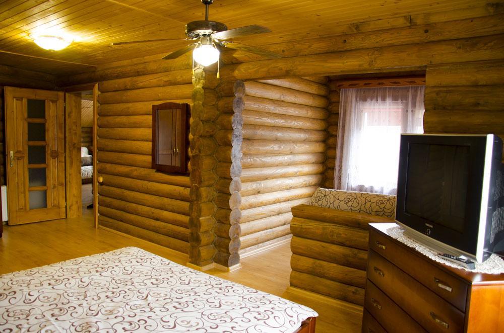 Liubava Hotel Polyana  Bagian luar foto